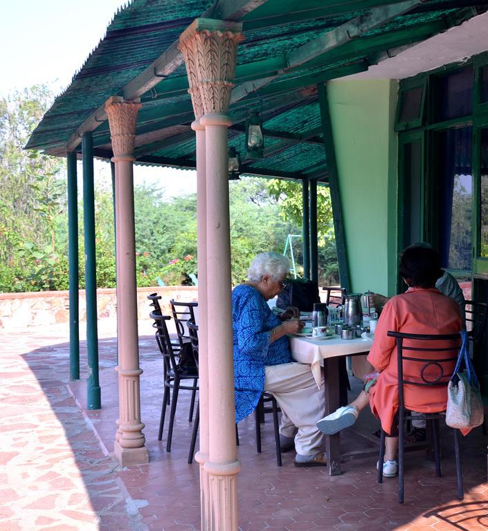 Hotel Bharatpur Ashok Esterno foto