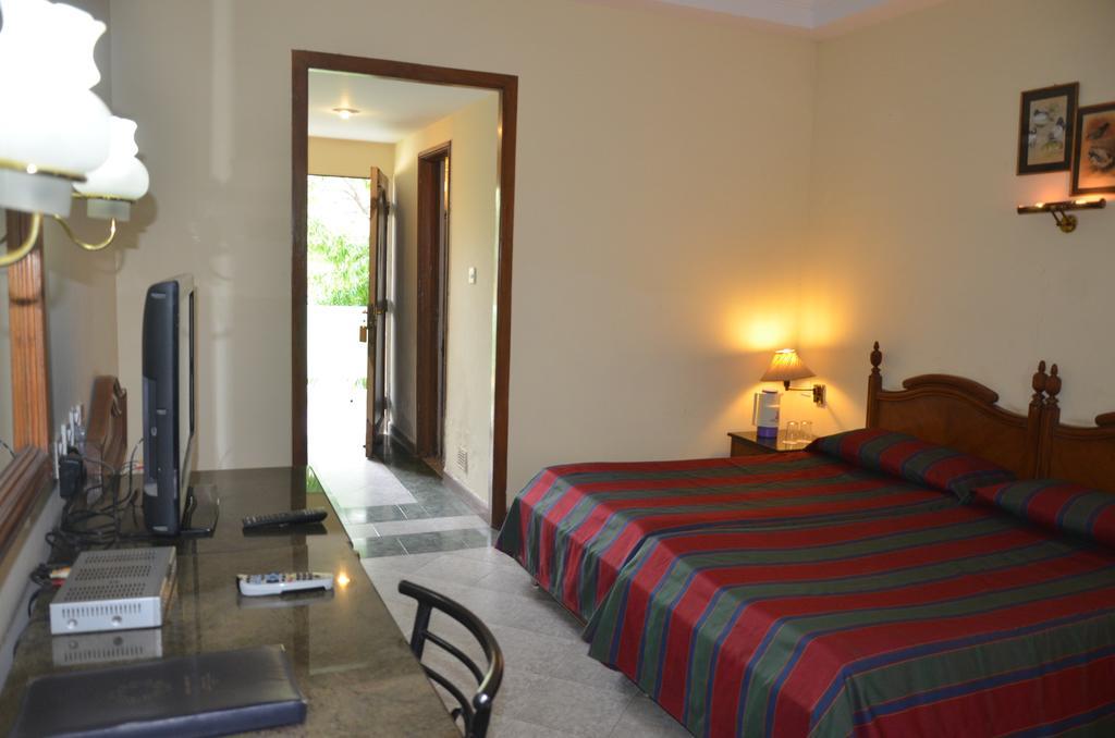 Hotel Bharatpur Ashok Esterno foto