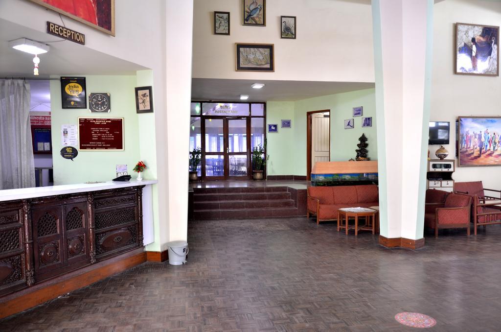 Hotel Bharatpur Ashok Esterno foto
