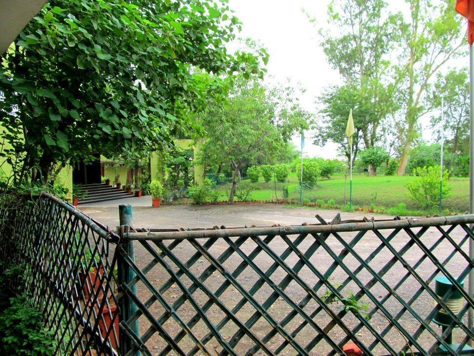 Hotel Bharatpur Ashok Esterno foto