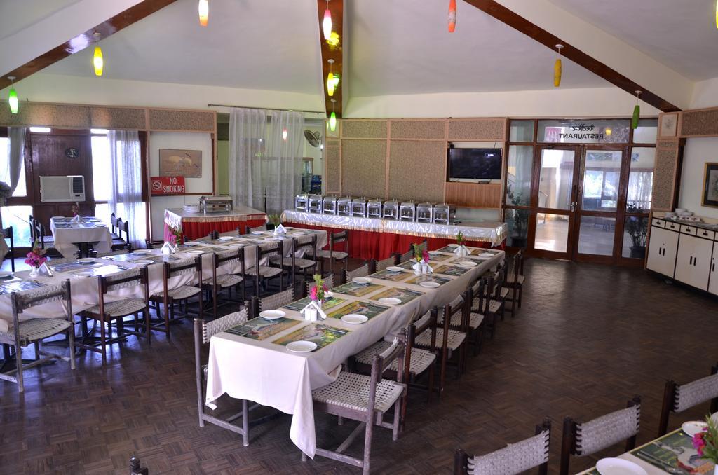 Hotel Bharatpur Ashok Esterno foto