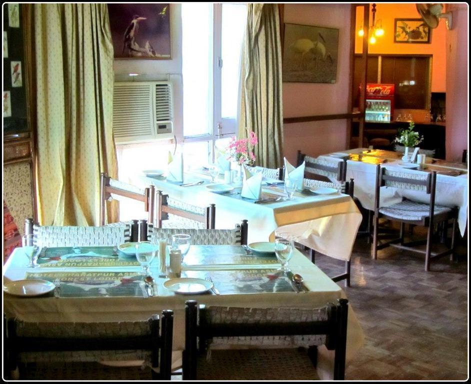Hotel Bharatpur Ashok Esterno foto