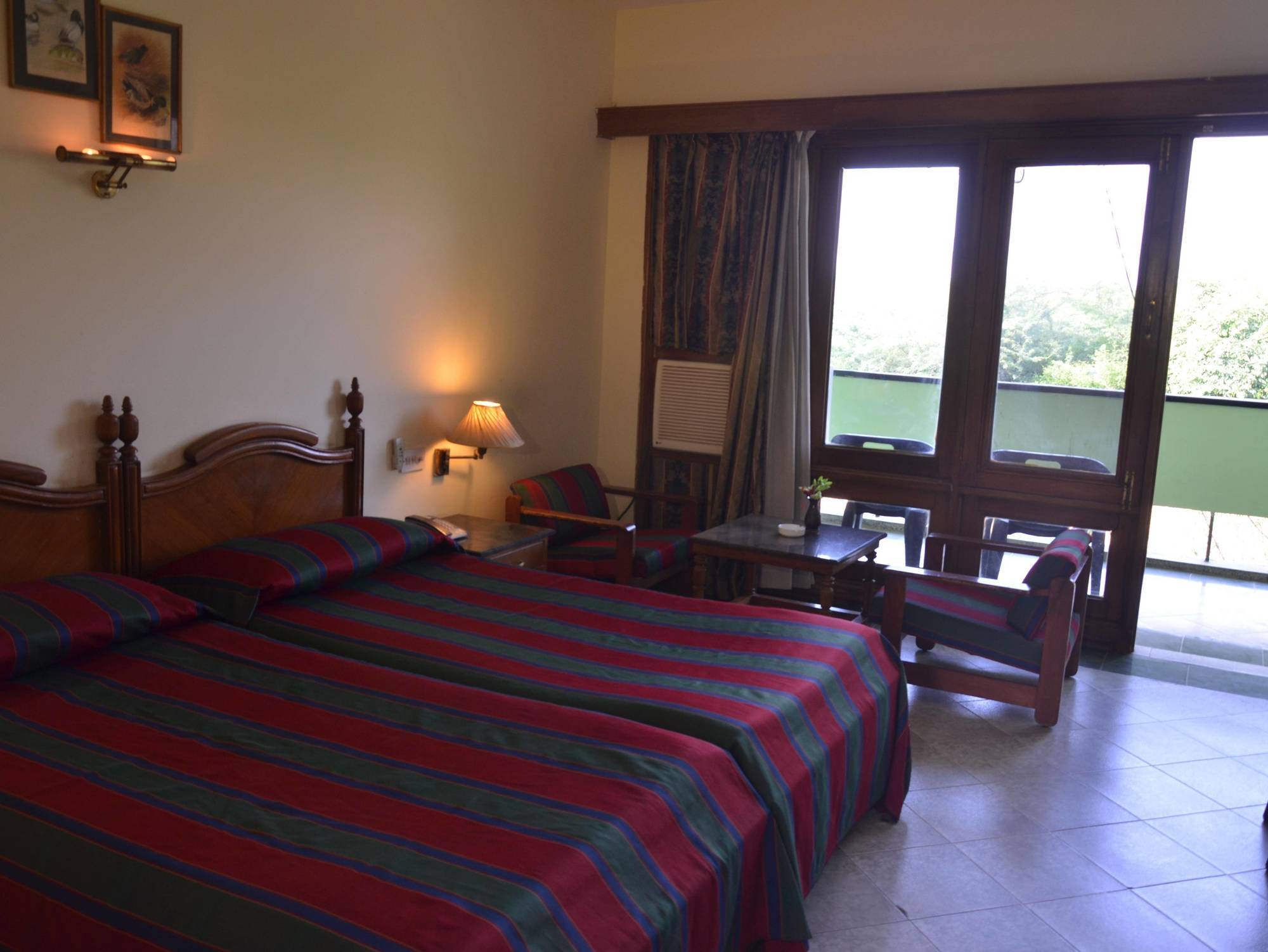 Hotel Bharatpur Ashok Esterno foto